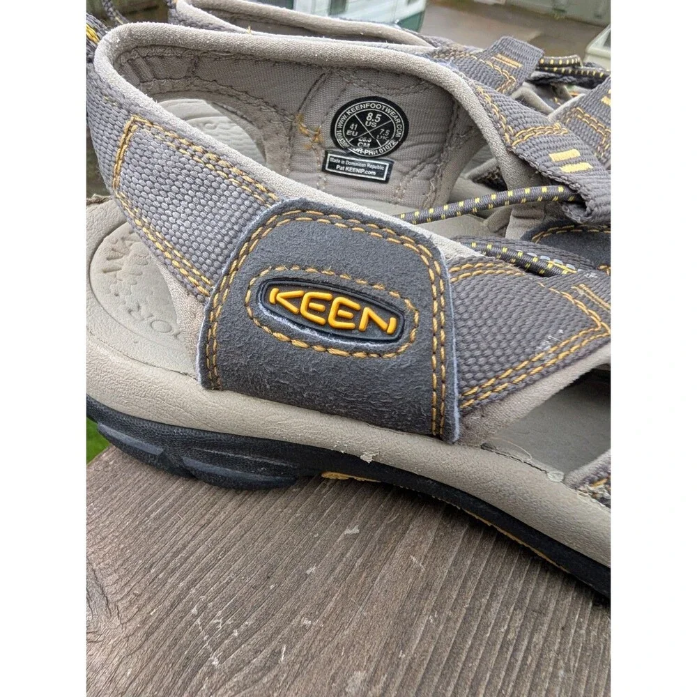 Keen Newport H2 Mens Sandals Size 8.5 Waterproof Slingback Hiking Shoes Gray Tan